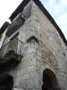 besalu1