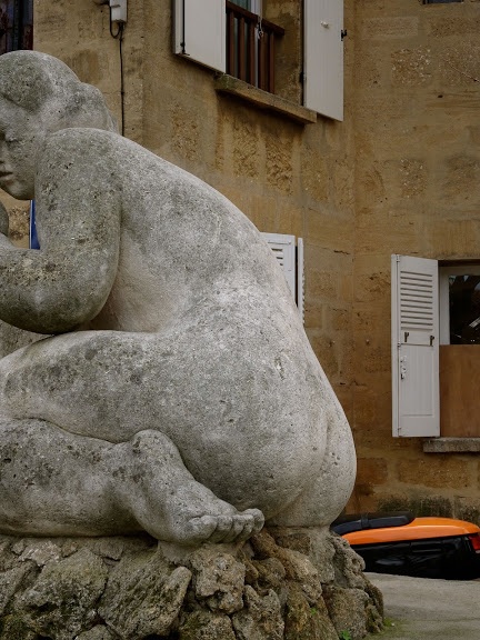 ce serait - 51 - une naïade naïve