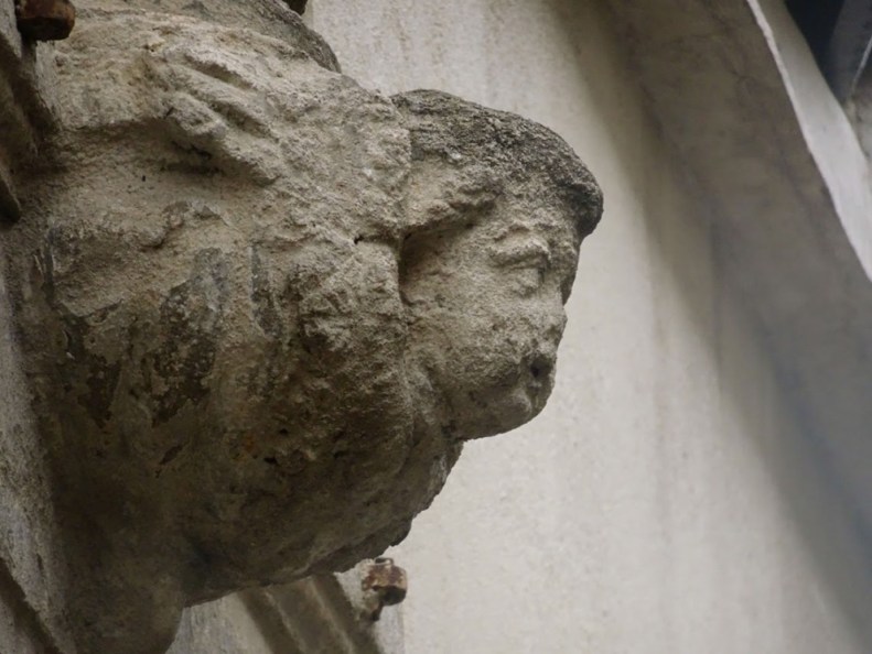 pour-les-cosaques-joues-usees