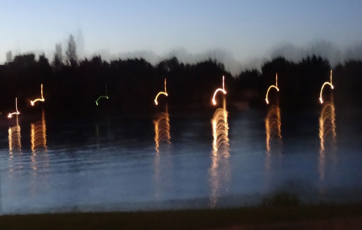 pour les cosaques, lumières sur l'eau