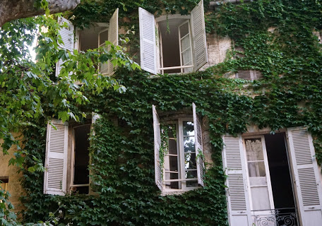 pour les cosaques, les fenêtres ouvertes